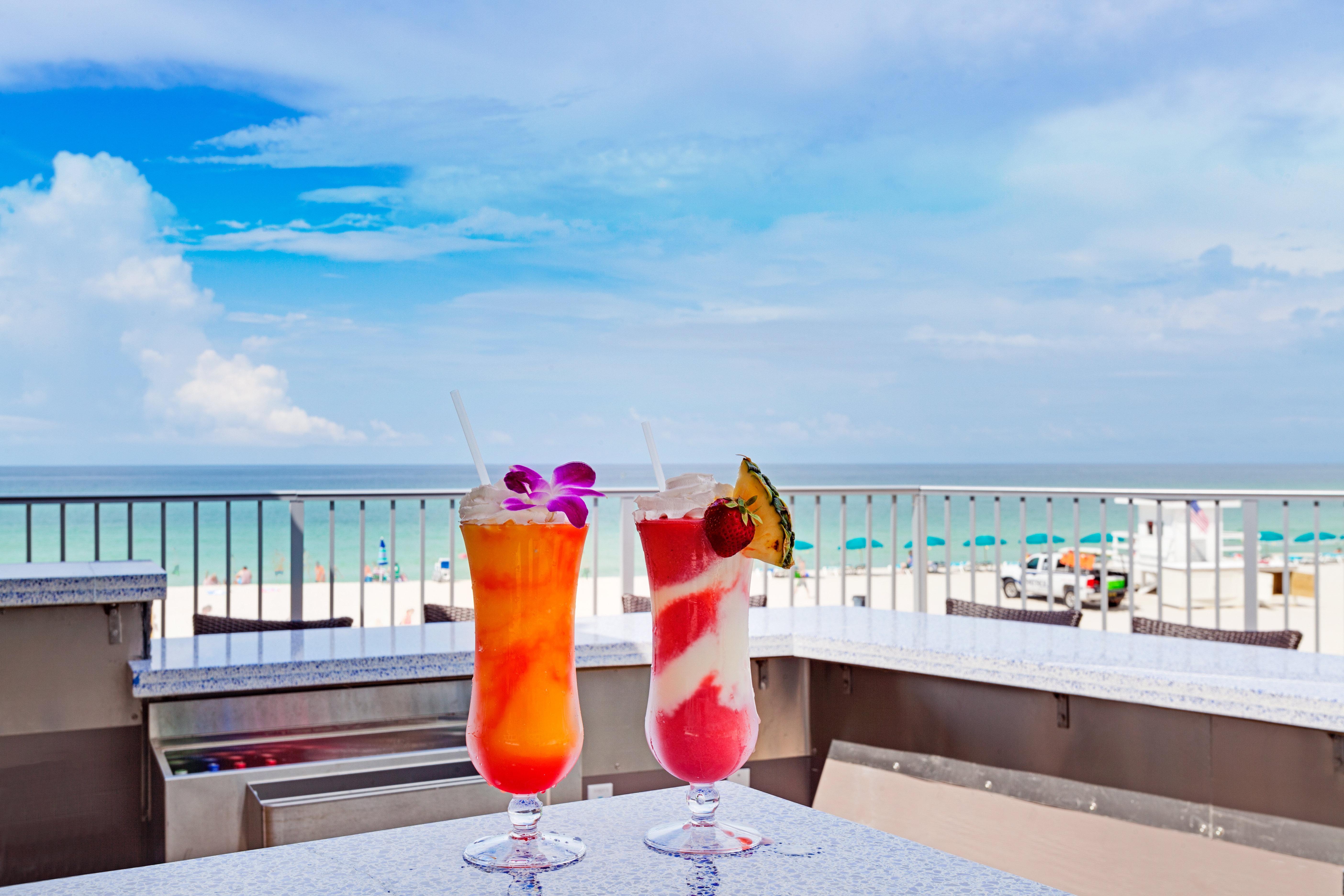 Holiday Inn Express & Suites Panama City Beach Beachfront By Ihg Exterior foto