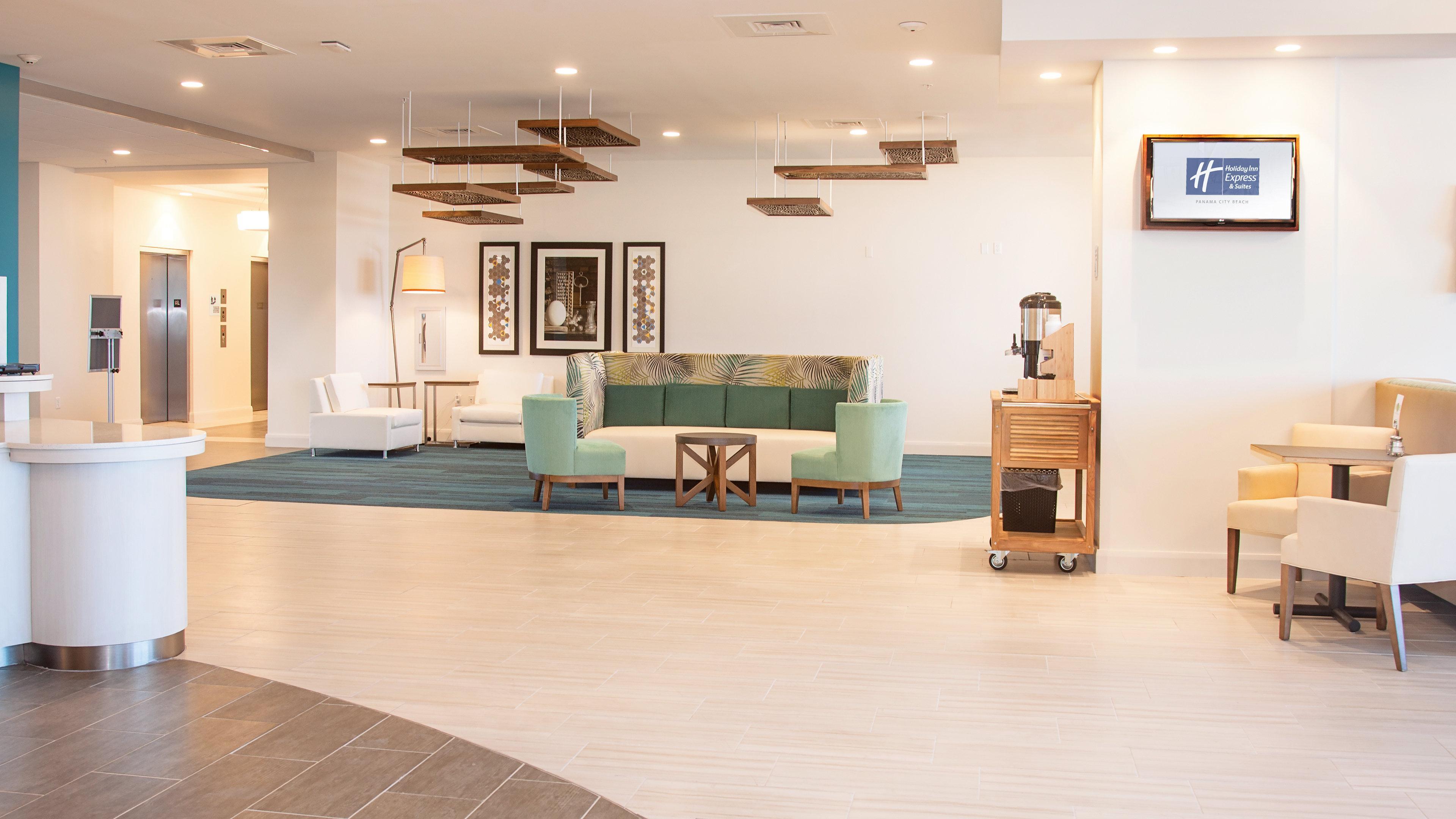 Holiday Inn Express & Suites Panama City Beach Beachfront By Ihg Exterior foto